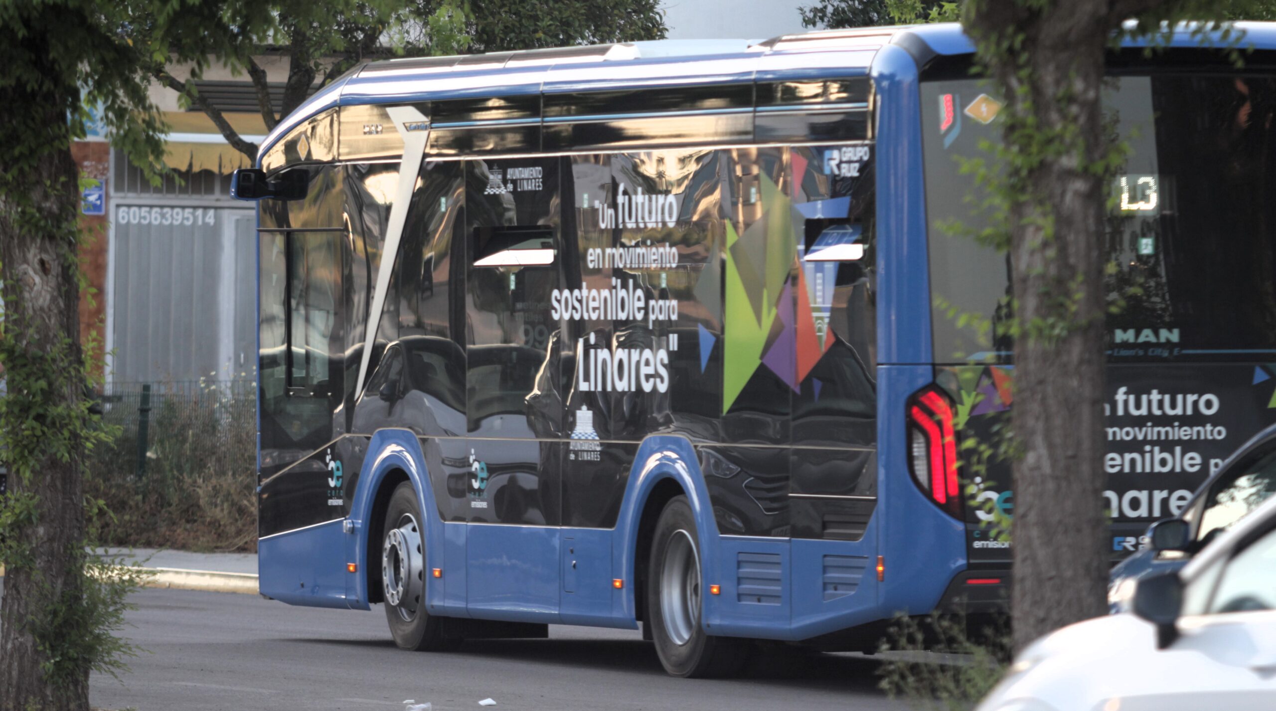 La nueva aplicación del servicio de autobuses de Linares permite ...