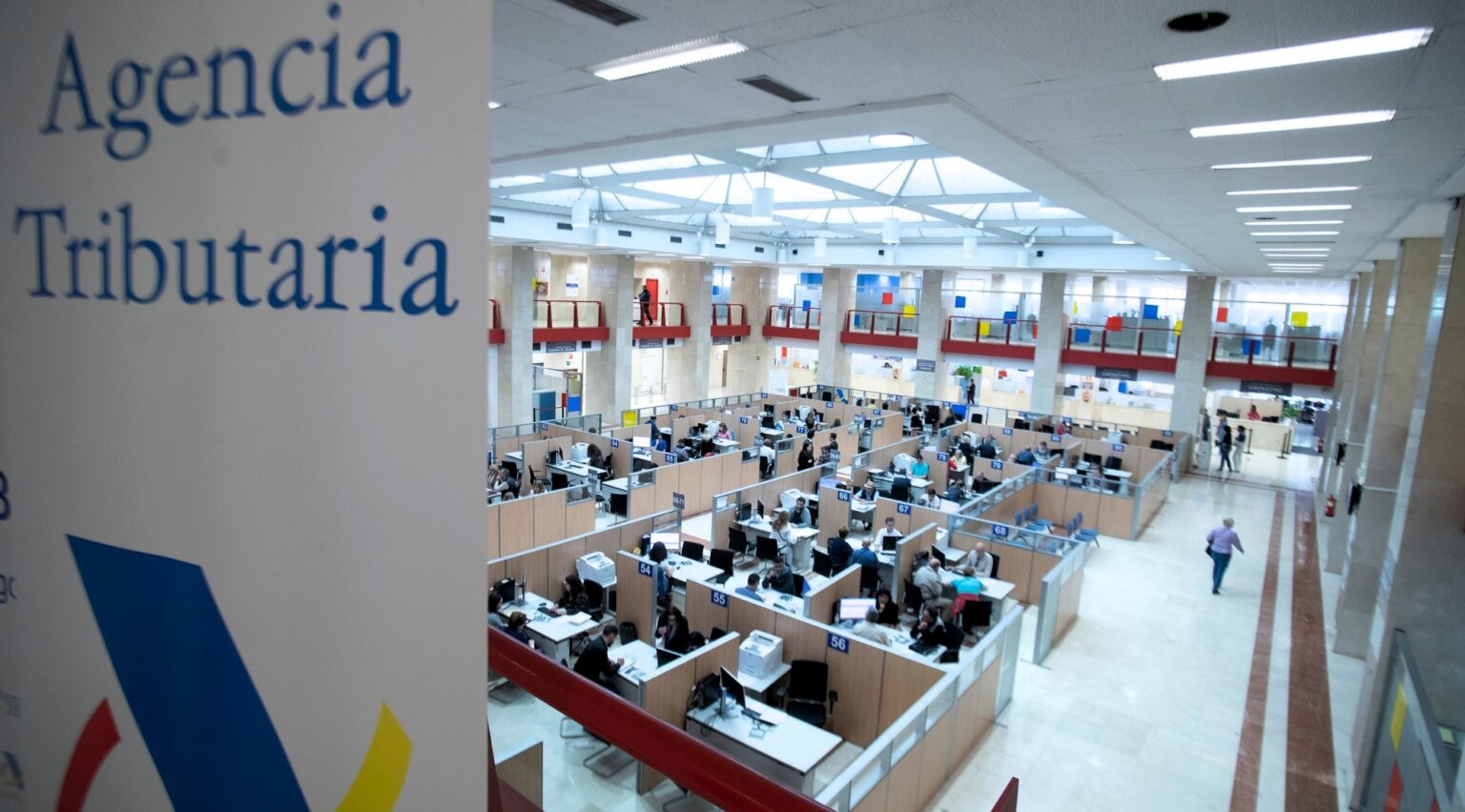 Hacienda ha devuelto ya más de 106,5 millones de euros a 196.168 ...